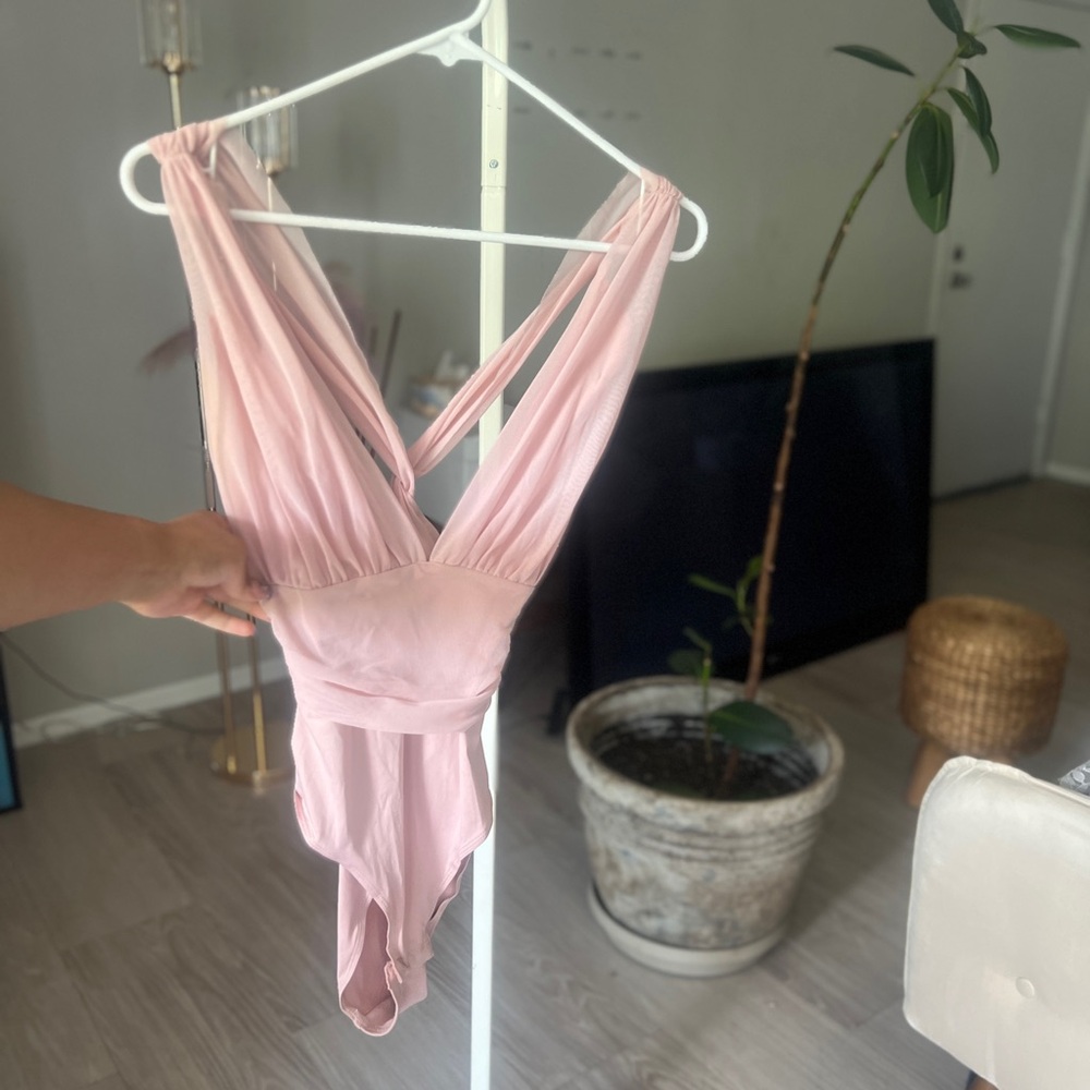 💗 Blush Wrap-Front Bodysuit – Zara (Size S / US 4)